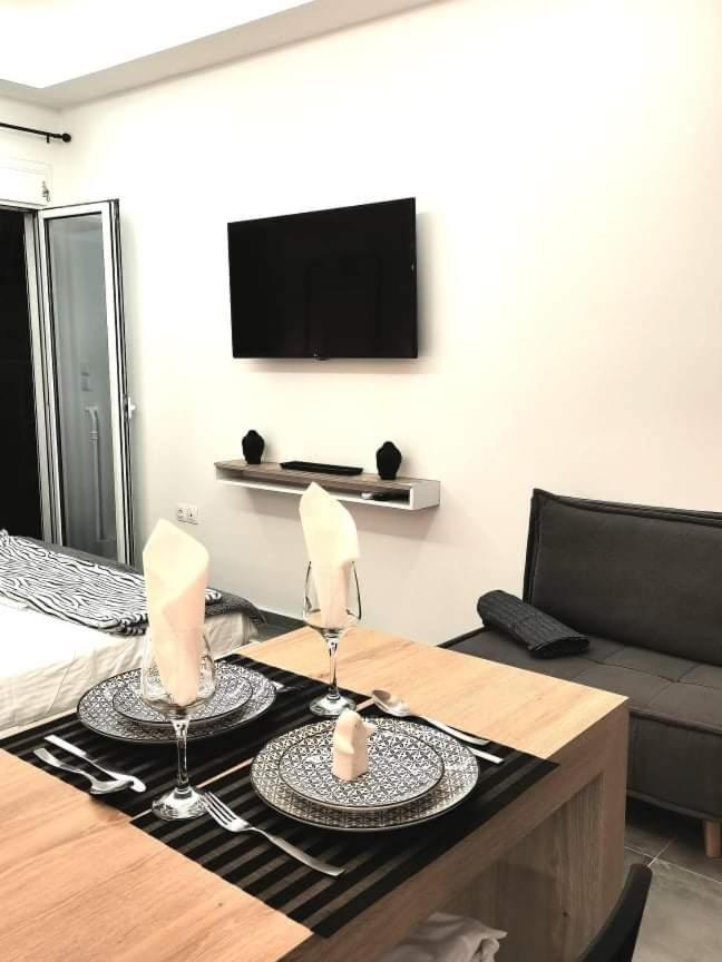 Cozy Modern Studiο _ Near The Center Of Athens Apartment Екстериор снимка